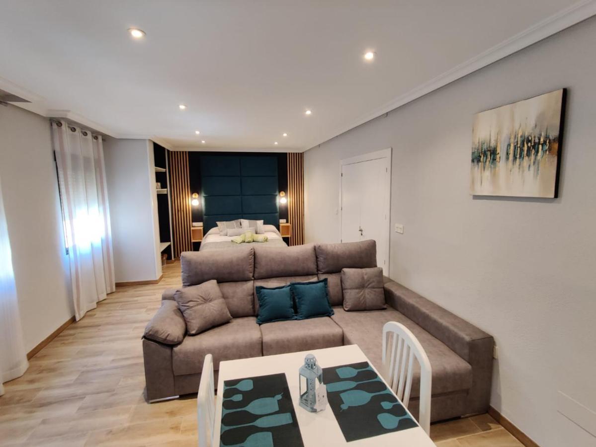 Duerme A Gusto - Tu Habitacion Acogedora En Torredonjimeno Exterior foto